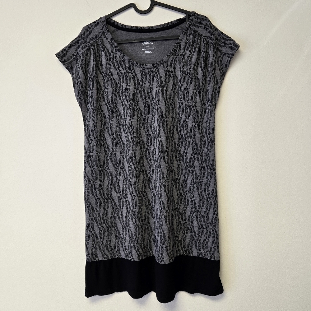 Gilligan & O'Malley Sleep Shirt Dress Feather Print Gray Black S